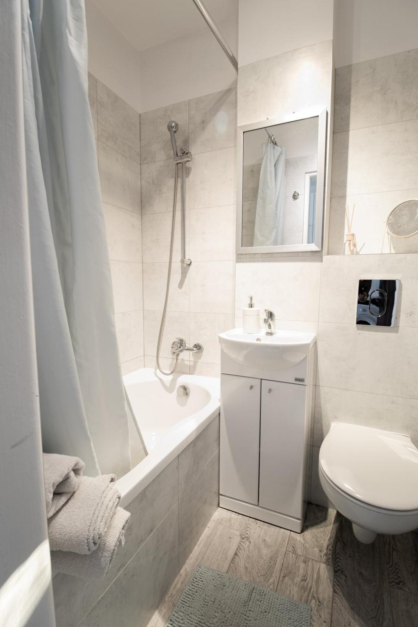 Piotrapartments - Bruna Green City Apartment Warschau Exterior foto
